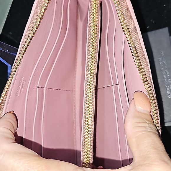 Prada Nappa Gaufre Round Zipper Long Wallet Pink - Picture 4 of 6